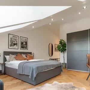 king-bed-apartmentnetflixcentral-and-near-metro.vienna-besthotels.com/