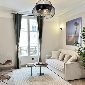 apartment-with-gorgeous-view-eiffel-tower836.fr-paris.fr/
